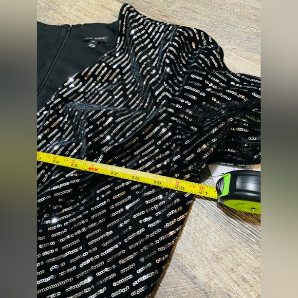 🎉SALE🎉🆕 Lane Bryant Black Silver Sequin Wrap Gown - Picture 7 of 9